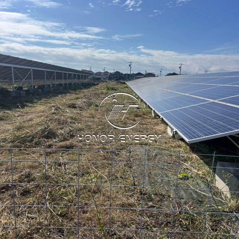 Gunung tanah keluli solar konkrit