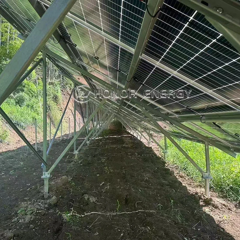 Pemasangan tanah ladang solar