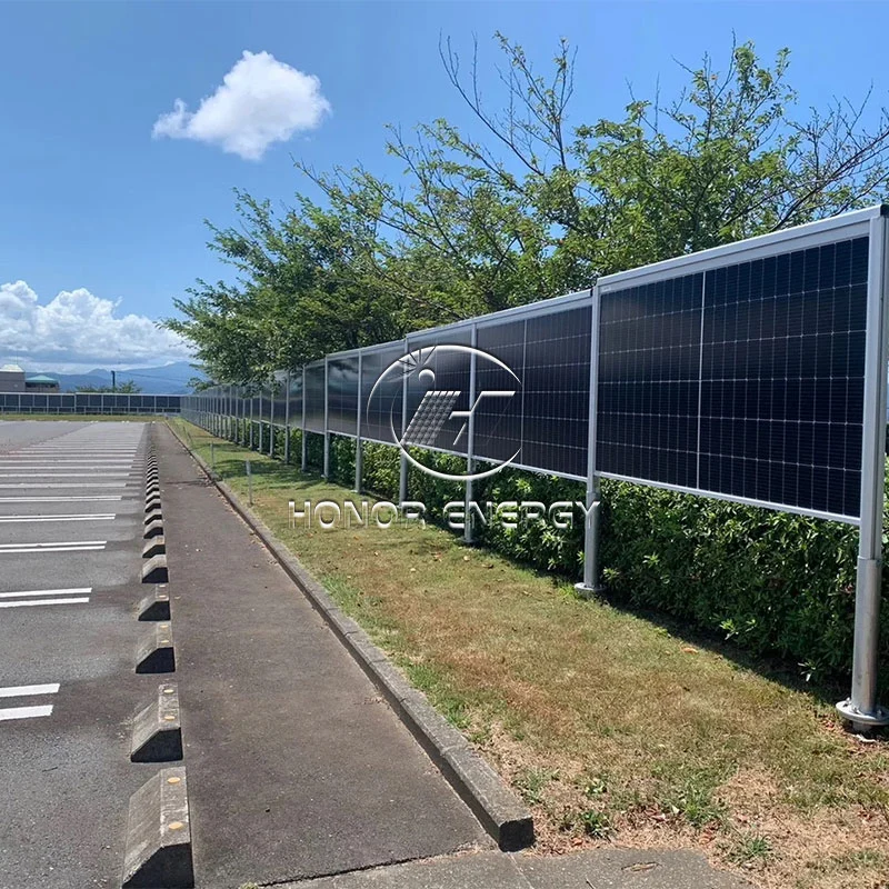 Gunung aluminium solar menegak